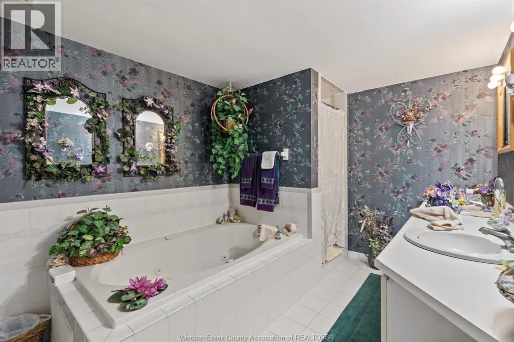 3601 RIVERSIDE East Unit# 1203