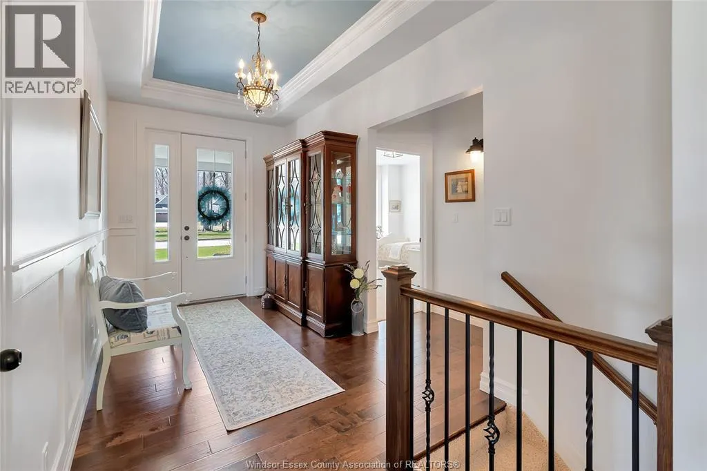 554 GOLD COAST DRIVE