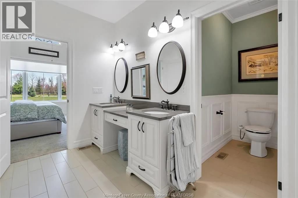 554 GOLD COAST DRIVE