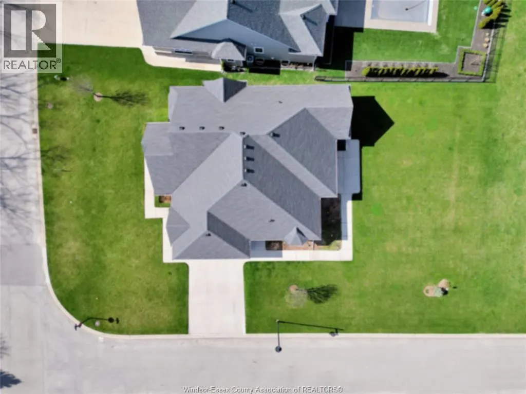 554 GOLD COAST DRIVE