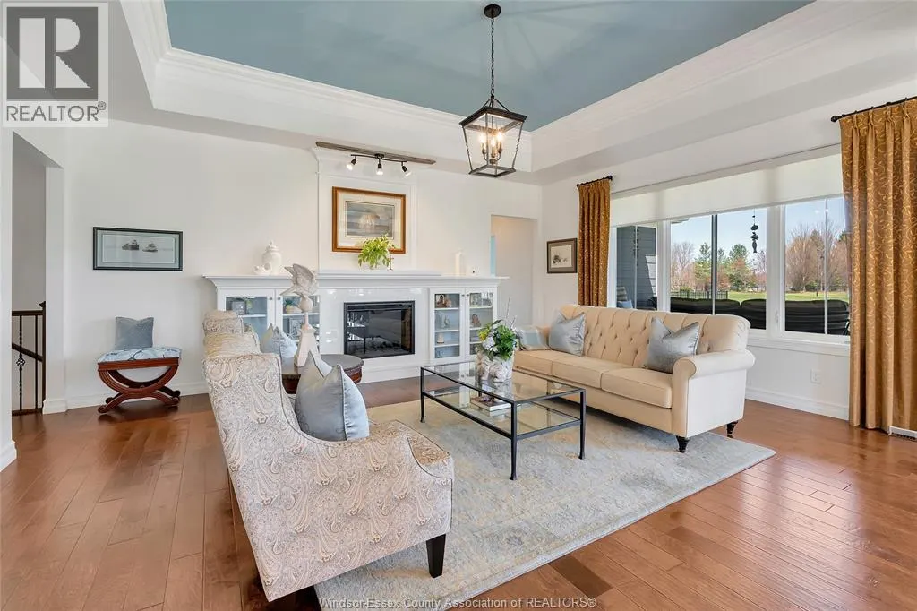 554 GOLD COAST DRIVE