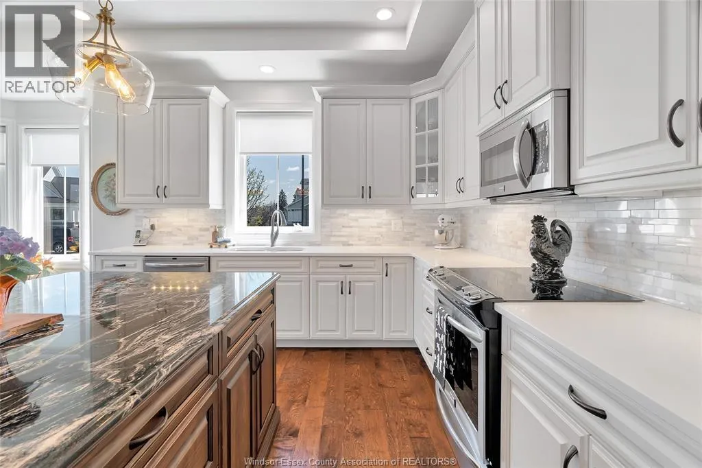 554 GOLD COAST DRIVE