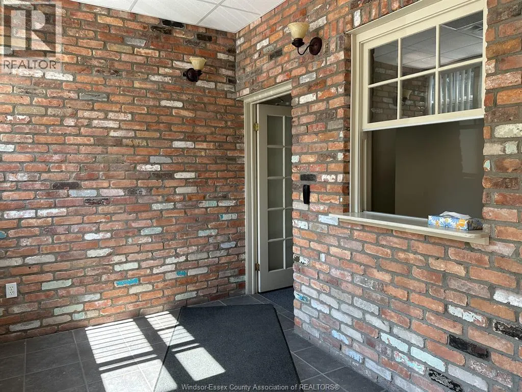 1880 ASSUMPTION Unit# 200