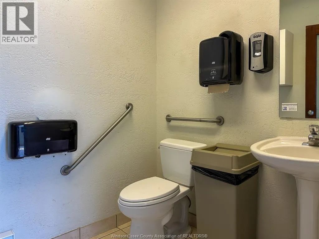 1880 ASSUMPTION Unit# 200