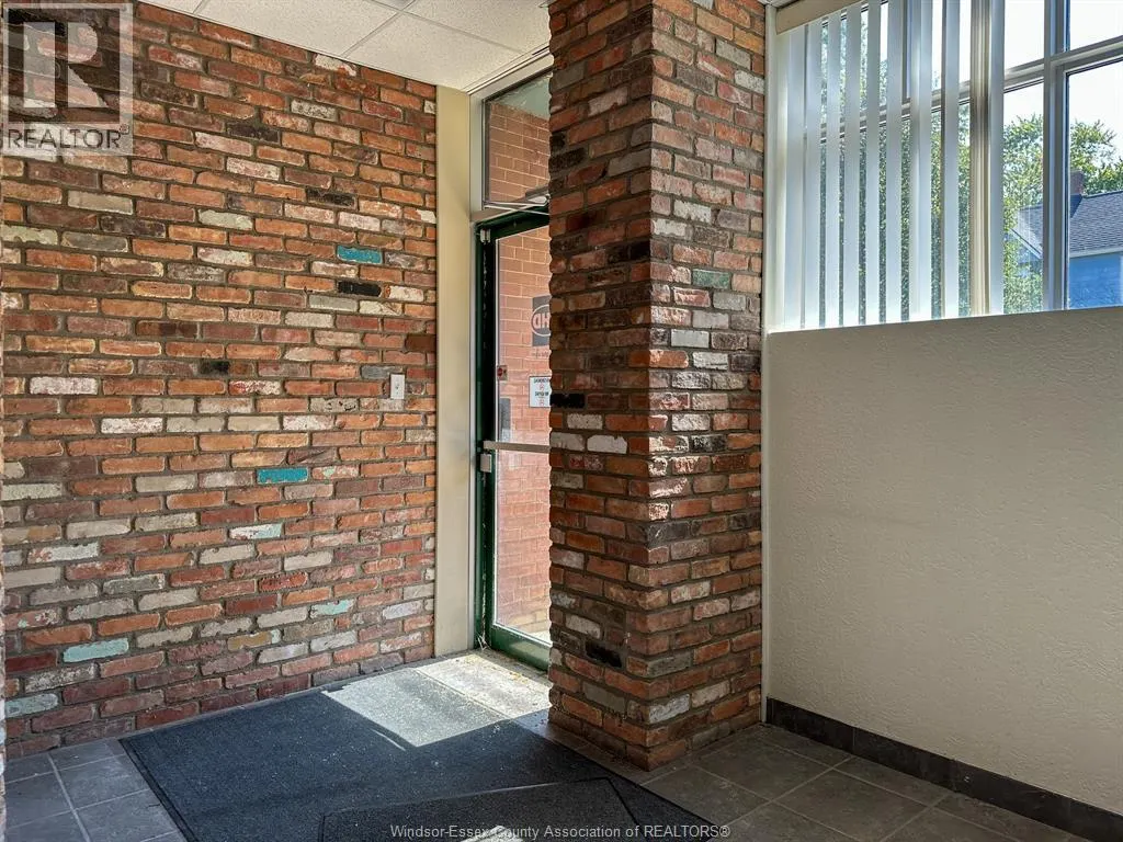 1880 ASSUMPTION Unit# 200