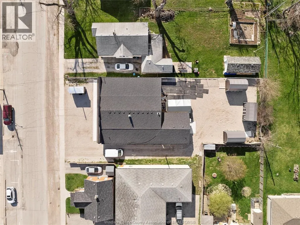 42 CENTRE STREET West