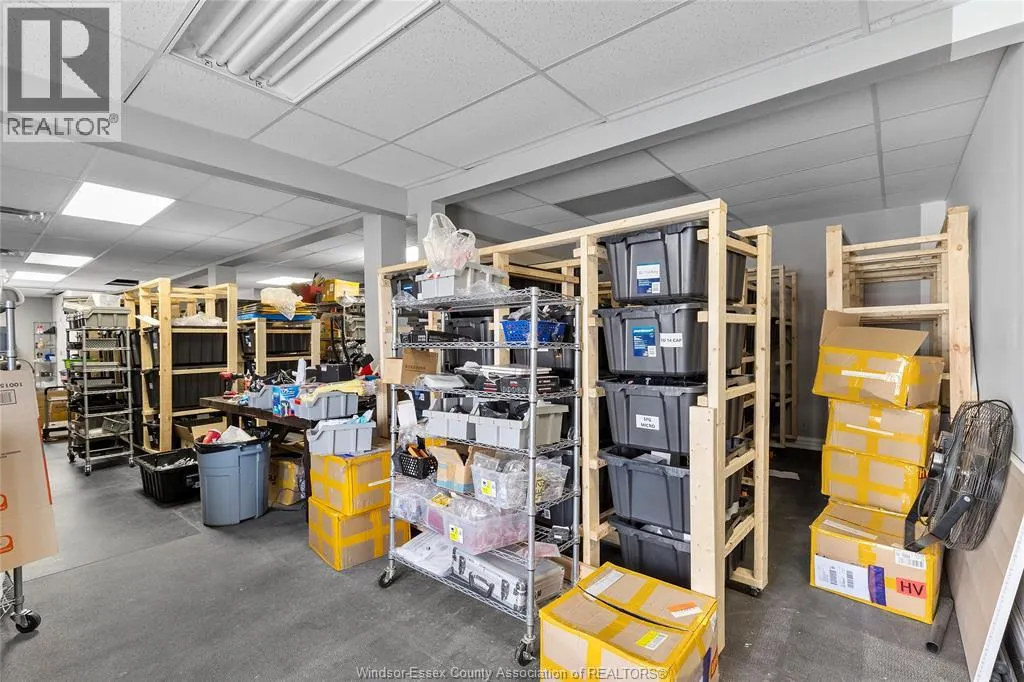 42 CENTRE STREET West