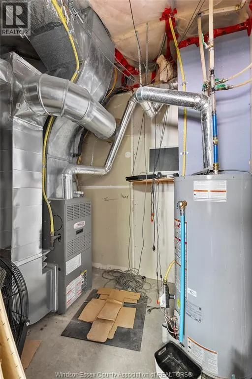 42 CENTRE STREET West