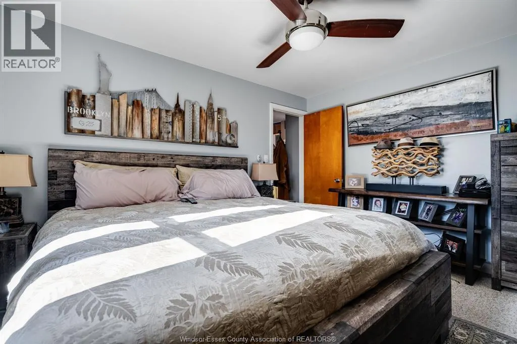 6245 Wyandotte STREET East