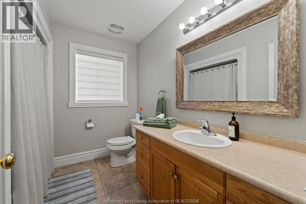 558 REAUME ROAD Unit# Upper