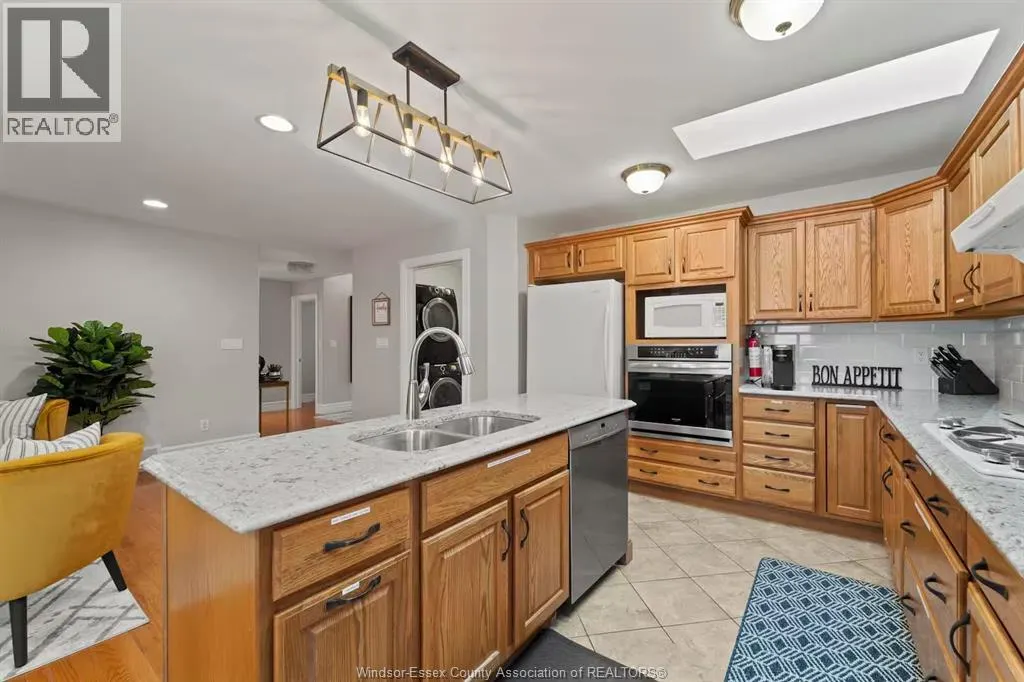 558 REAUME ROAD Unit# Upper