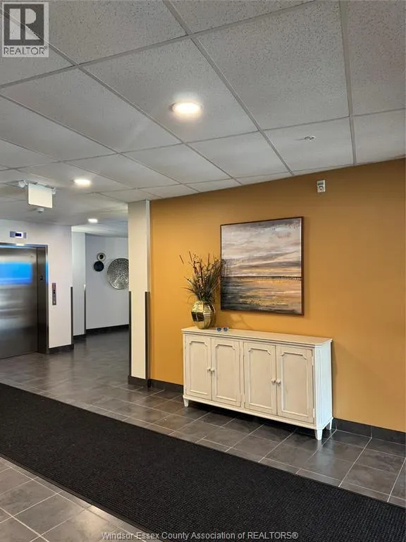 1888 WESTVIEW PARK BOULEVARD Unit# 102
