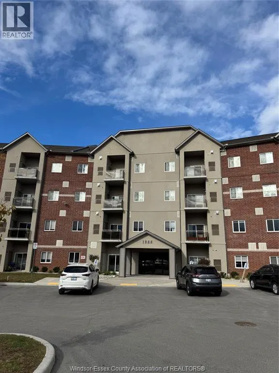 1888 WESTVIEW PARK BOULEVARD Unit# 102