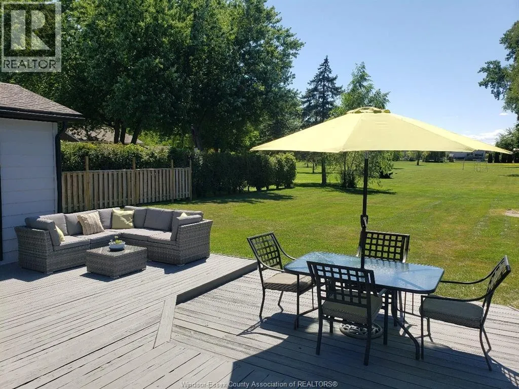 527 Jarvis AVENUE