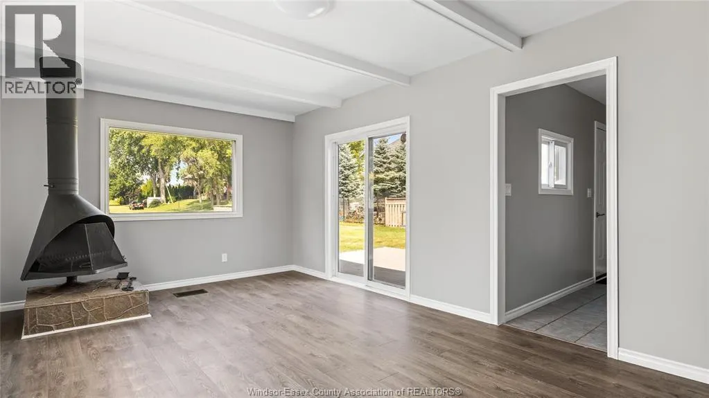 527 Jarvis AVENUE