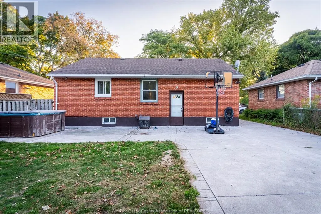 1568 CHANDLER