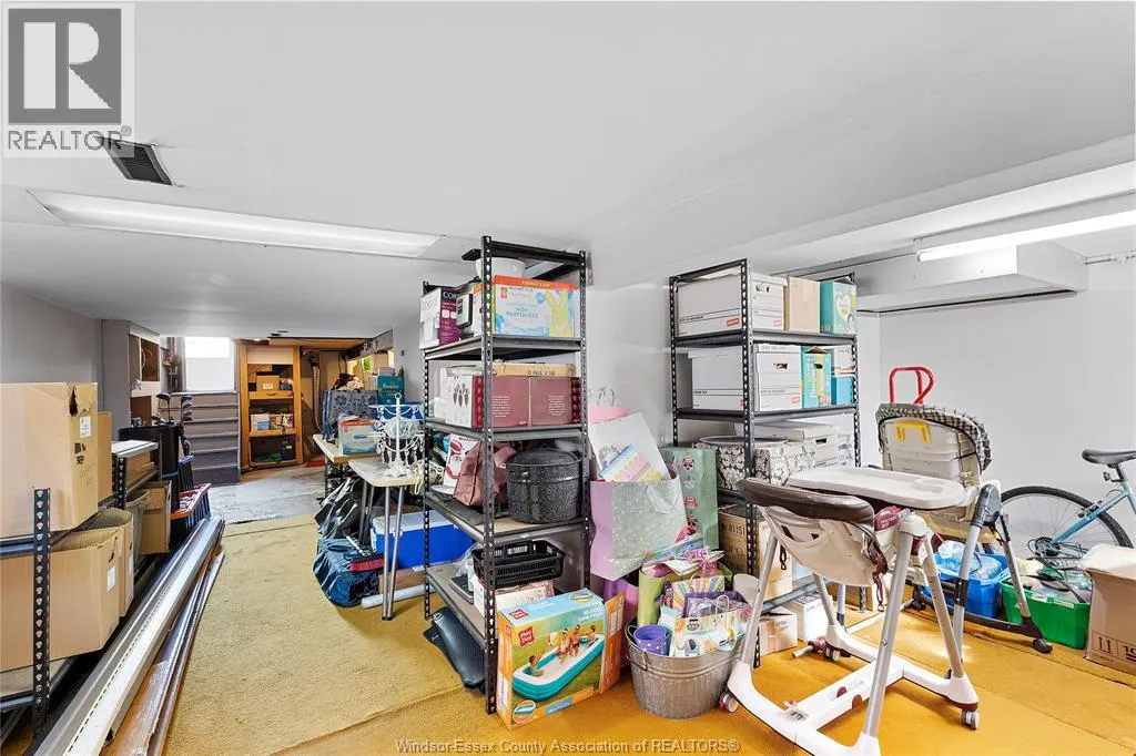 1038-1042 PELISSIER STREET