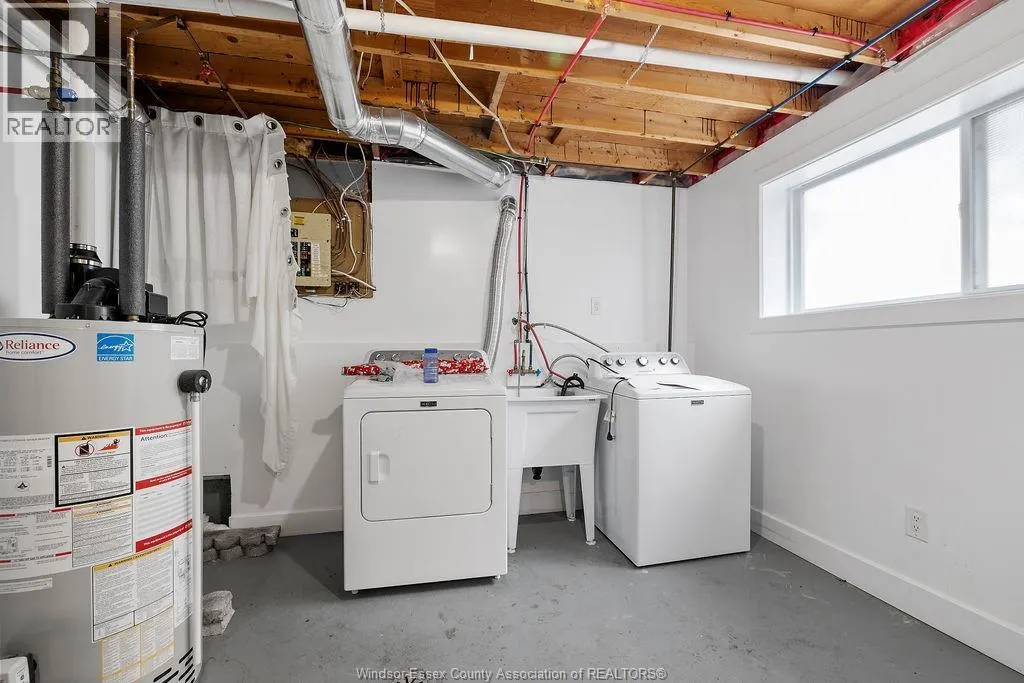 9996 FOREST GLADE COURT