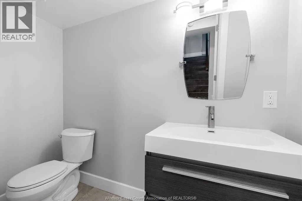 9996 FOREST GLADE COURT