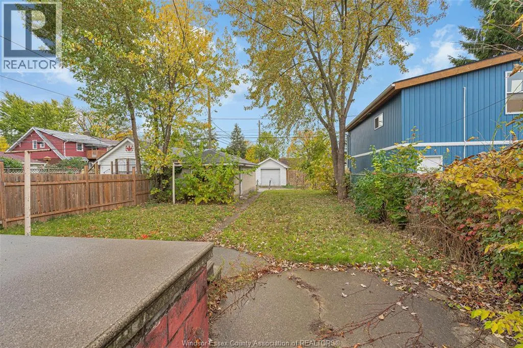 1245 GILES BOULEVARD East