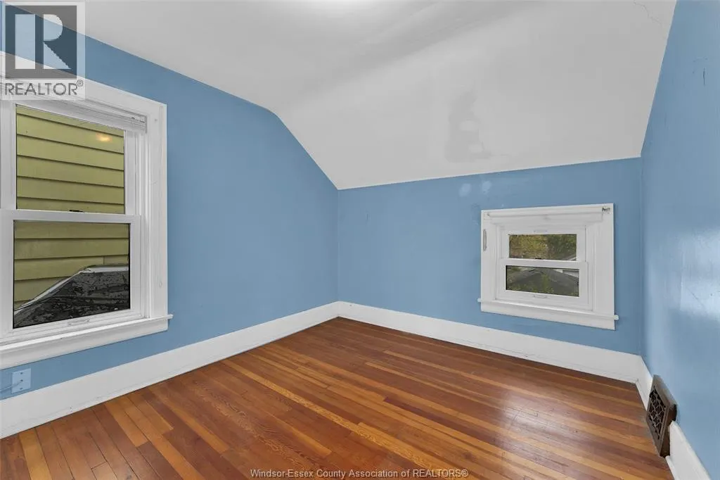 1245 GILES BOULEVARD East