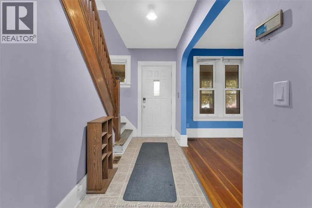 1245 GILES BOULEVARD East