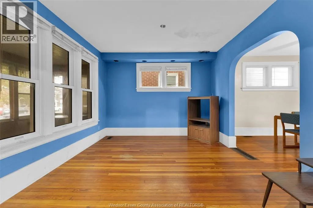 1245 GILES BOULEVARD East