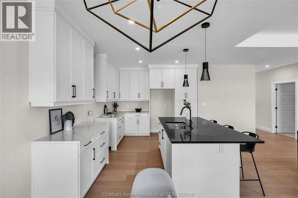 172 Rosewood CRESCENT