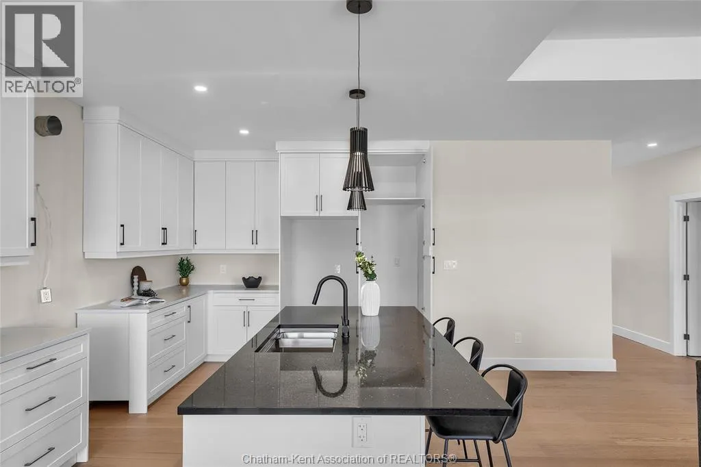 172 Rosewood CRESCENT