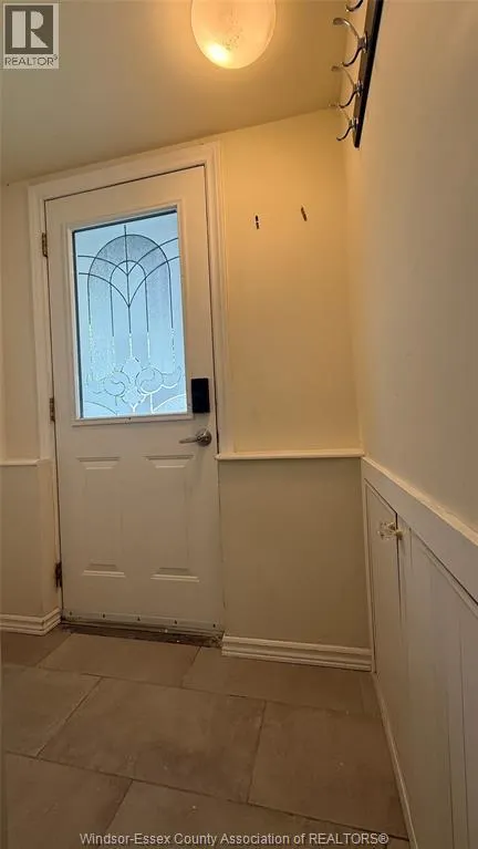 7480 Wyandotte STREET East Unit# LOWER