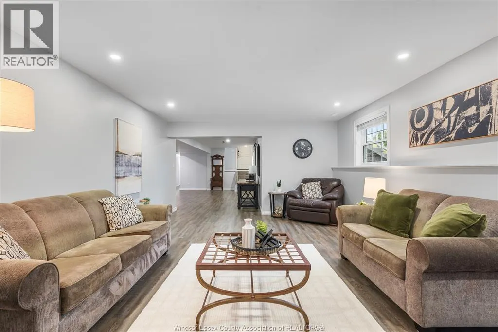 215 COUNTY RD 34 W