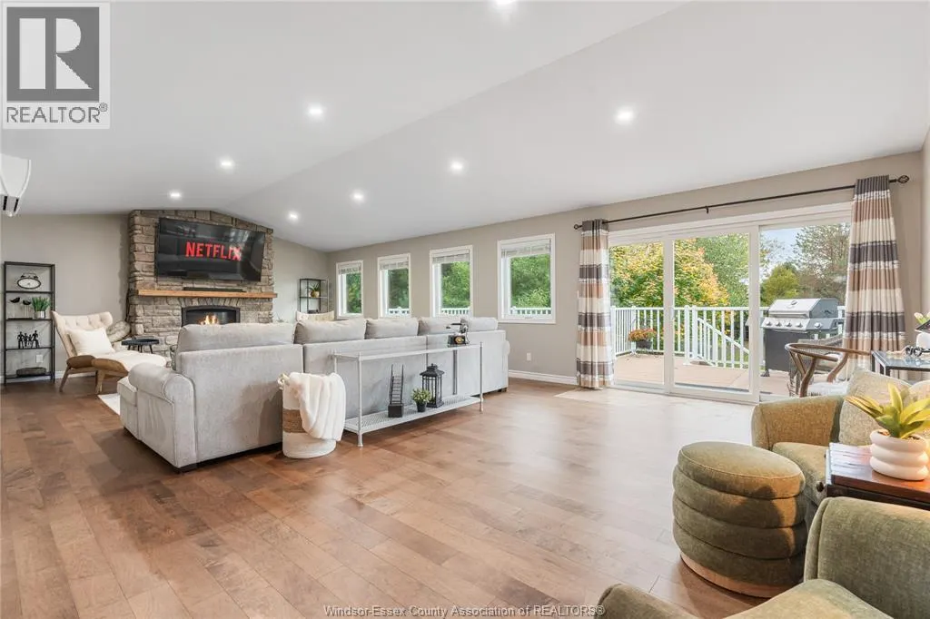 215 COUNTY RD 34 W