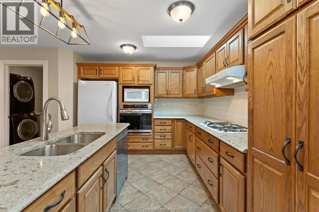 558 REAUME ROAD Unit# Upper