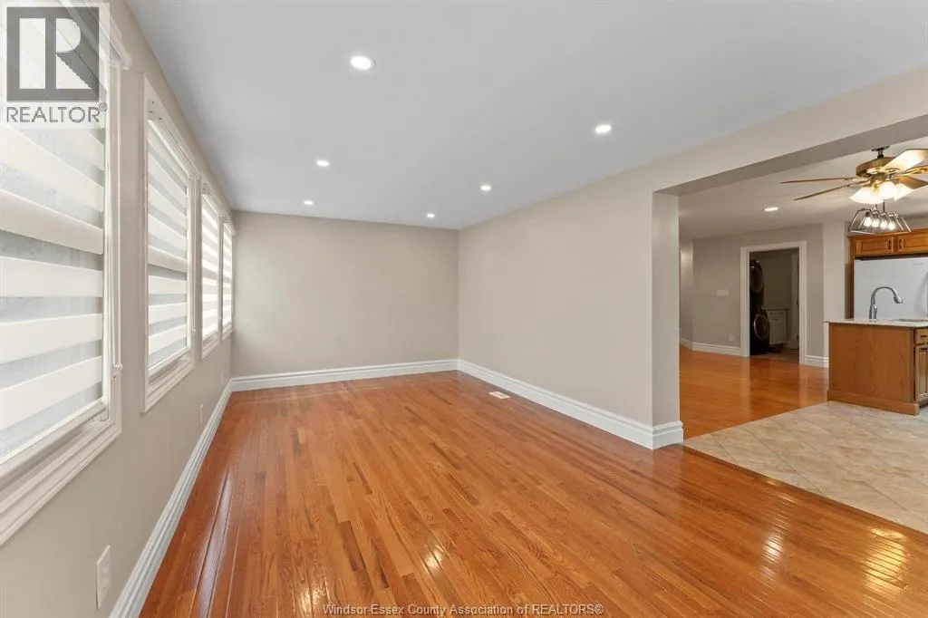 558 REAUME ROAD Unit# Upper