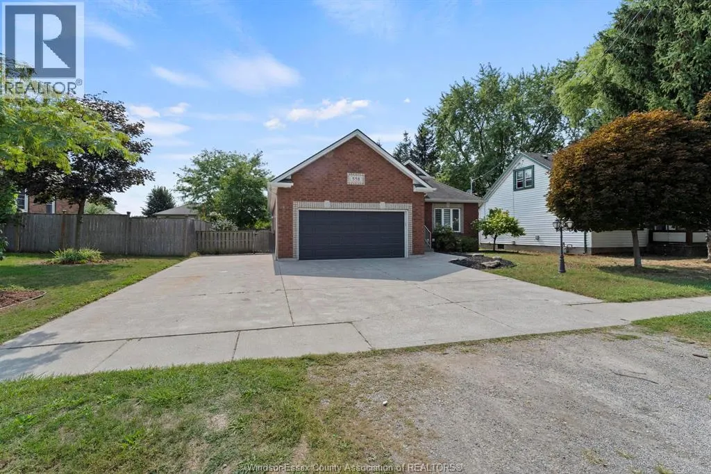 558 REAUME ROAD Unit# Upper