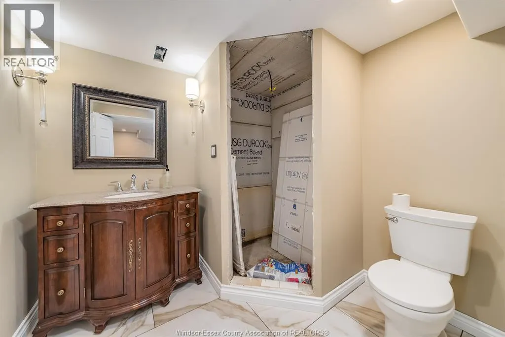 3737 HUNTINGTON AVENUE