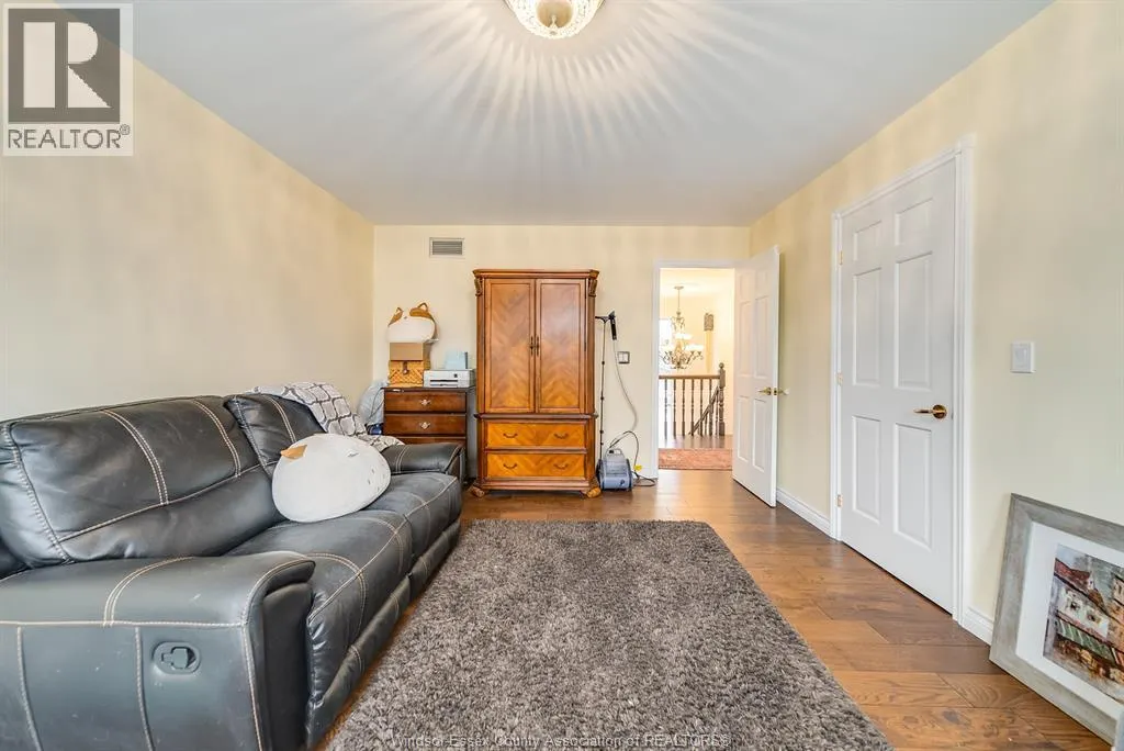 3737 HUNTINGTON AVENUE