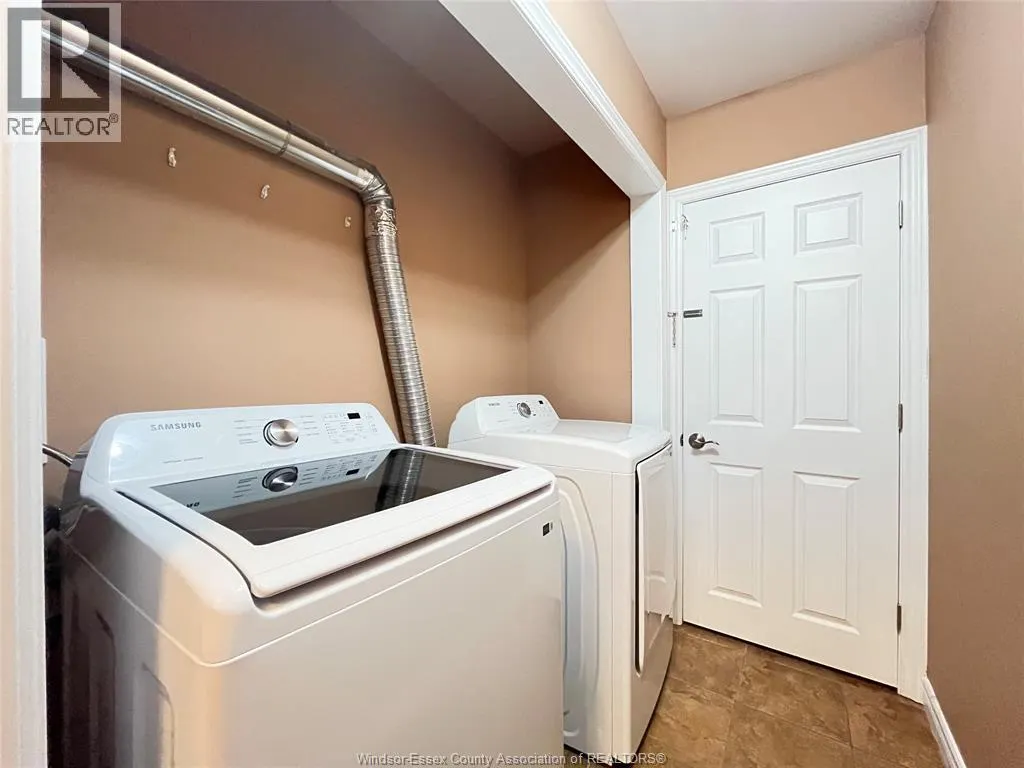 4537 OSAKA CIRCLE Unit# UPPER