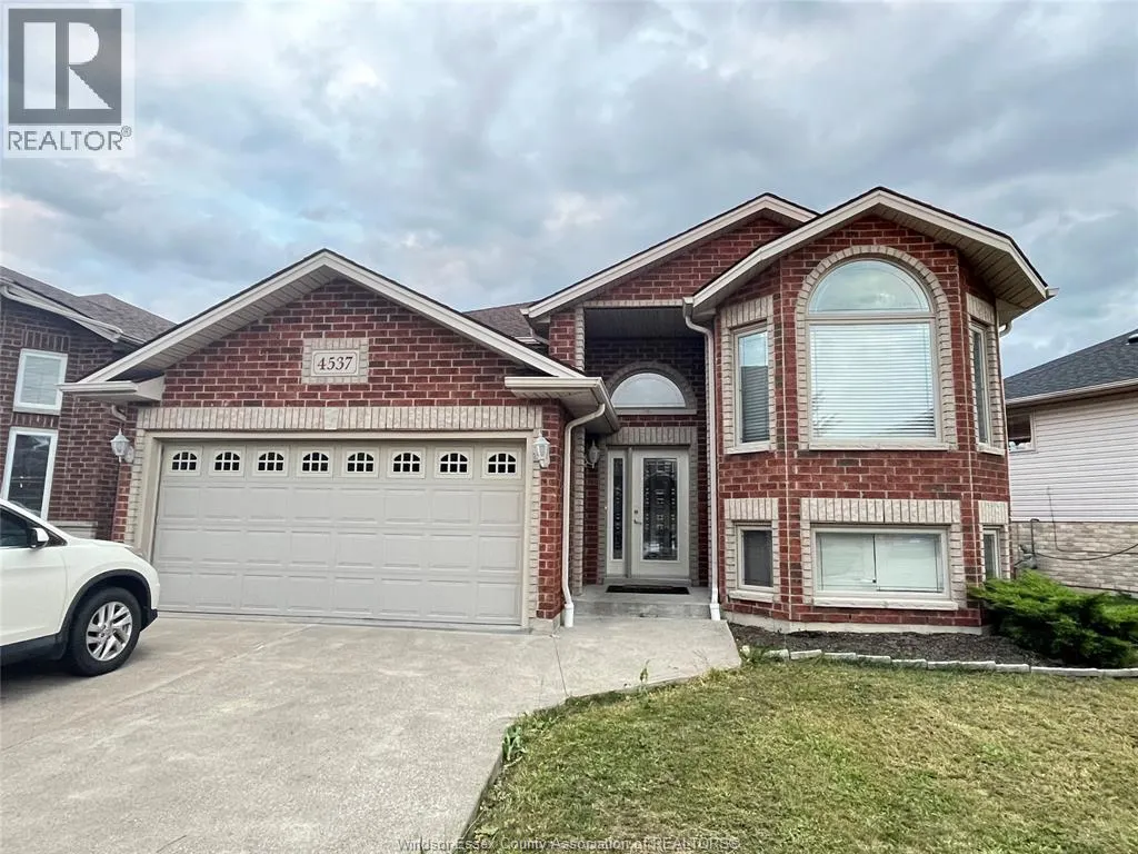 4537 OSAKA CIRCLE Unit# UPPER