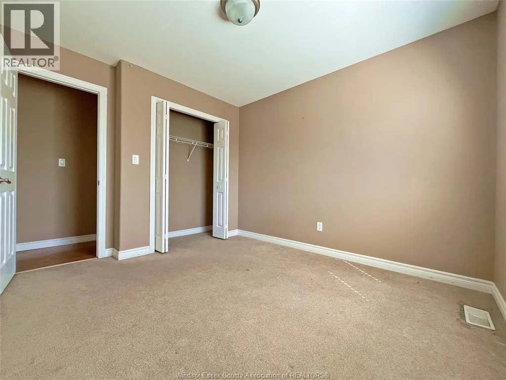 4537 OSAKA CIRCLE Unit# UPPER