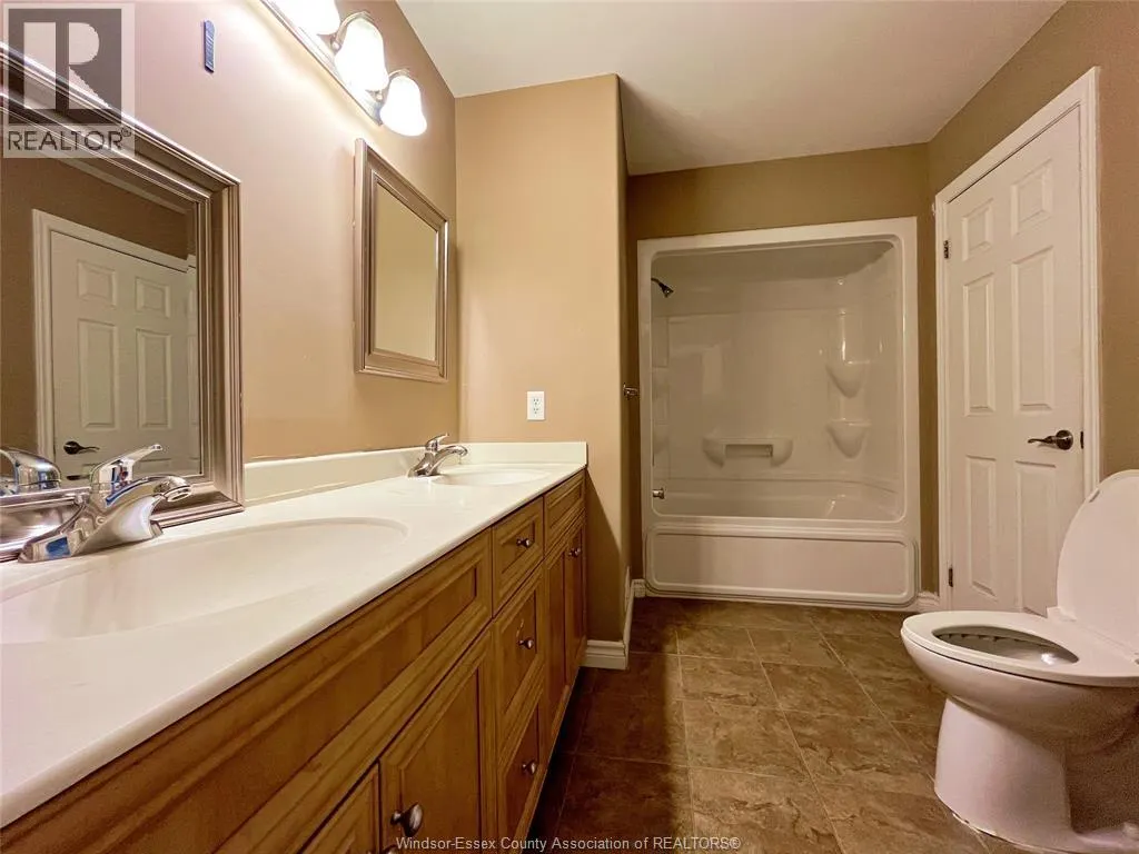 4537 OSAKA CIRCLE Unit# UPPER