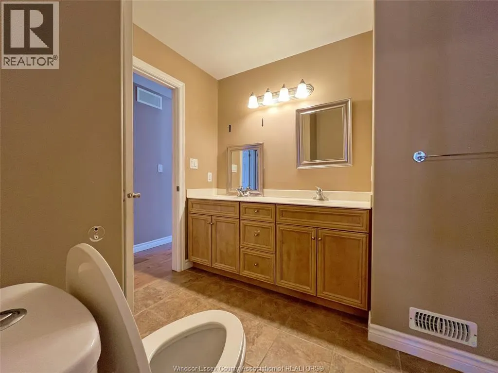 4537 OSAKA CIRCLE Unit# UPPER