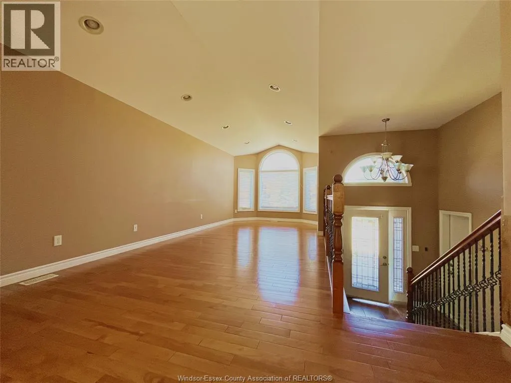 4537 OSAKA CIRCLE Unit# UPPER