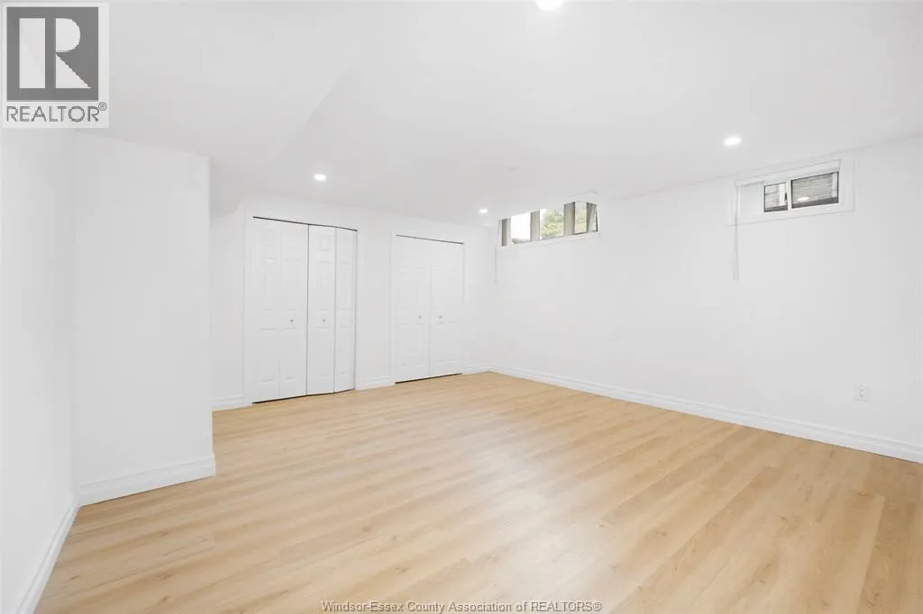 1075 STONEYBROOK