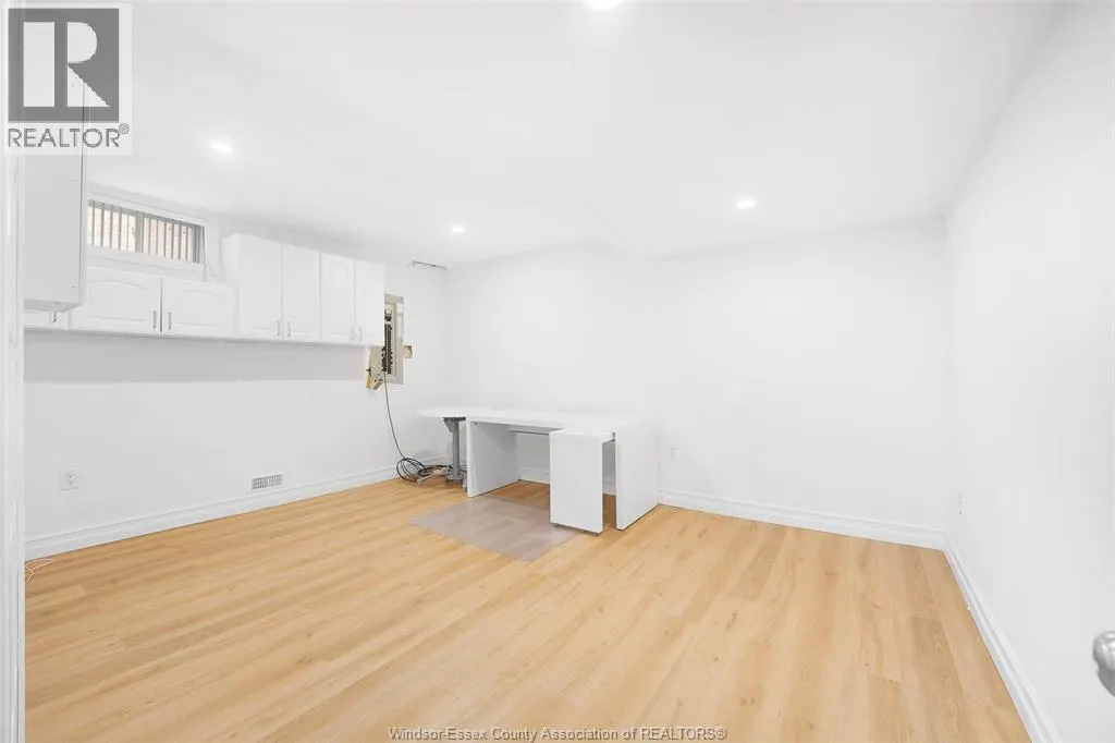 1075 STONEYBROOK