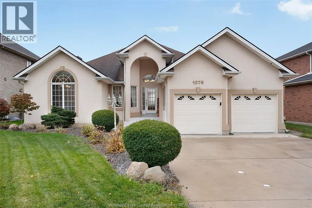 1075 STONEYBROOK