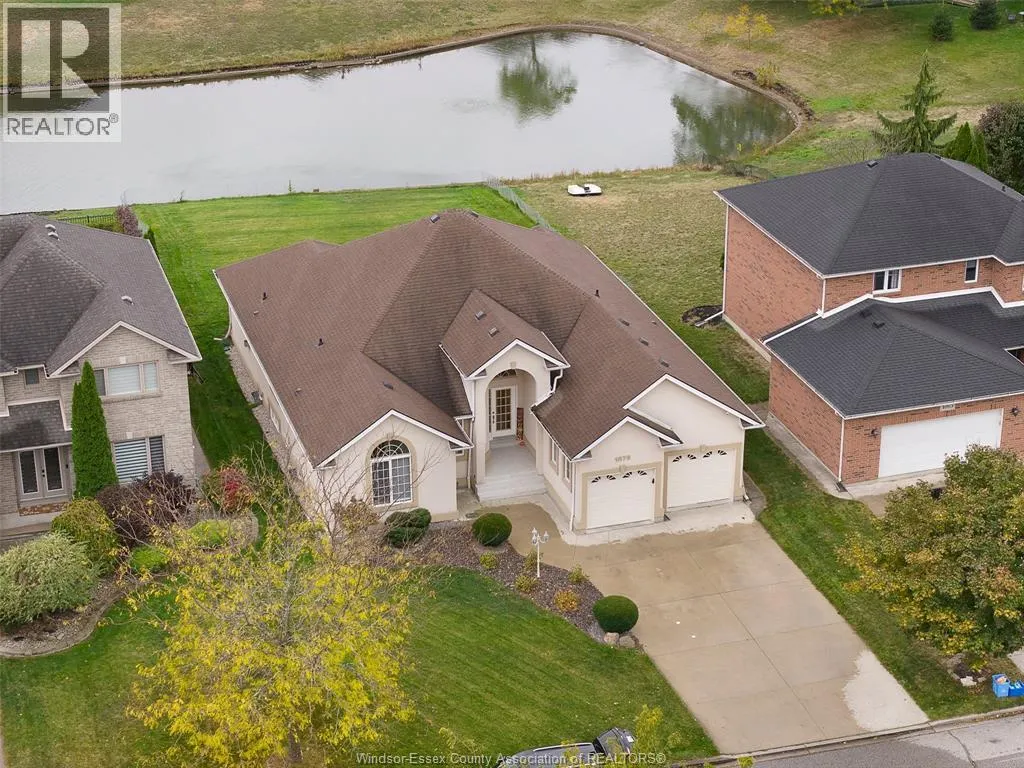 1075 STONEYBROOK