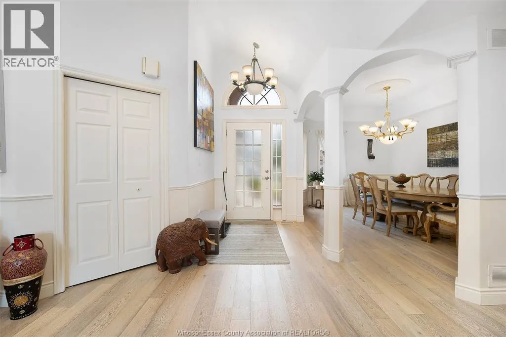 1075 STONEYBROOK
