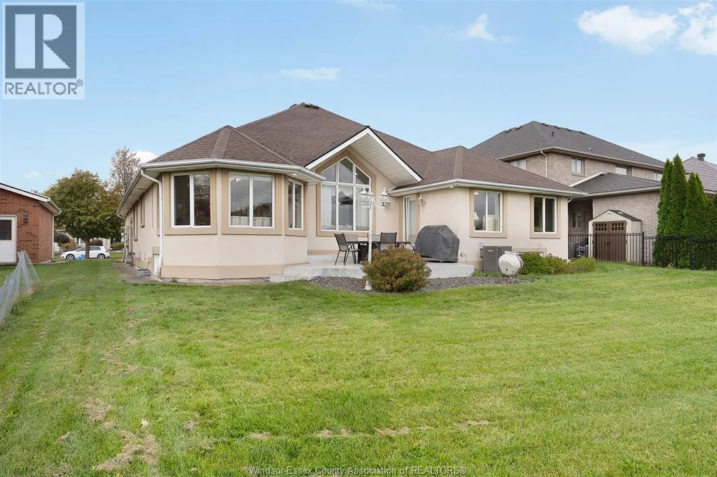 1075 STONEYBROOK