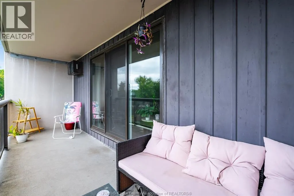 9099 Riverside DRIVE East Unit# E321